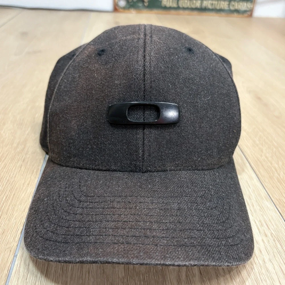 Oakley Y2K Tinfoil Flexfit Hat Gray Charcoal Metal Icon Logo Cap S-M Vintage